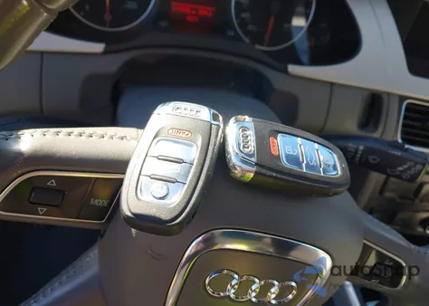 2010 Audi A4 2.0T Premium из США, поврежденный, VIN WAUSFAFL4AA129172